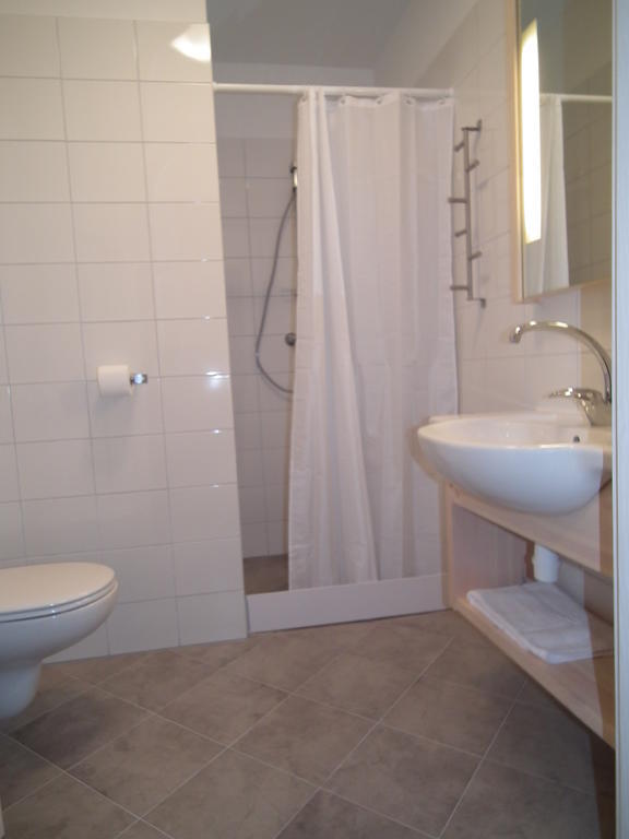 5A Hotel Services Koszalin Habitación foto
